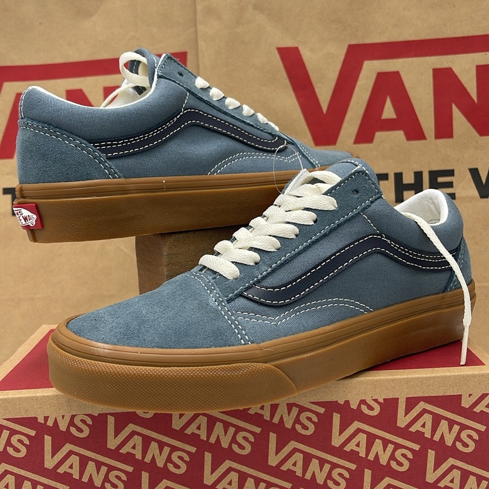 Vans WMNS Old Skool
Vintage Gum Stormy Weather
VN0A5KRSRV2 Sneakers - Picture 9 of 16